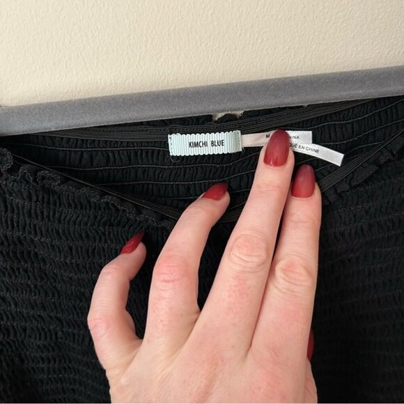 Urban Outfitters Kimchi Blue Off The Shoulder Smocked Black Long Sleeve Top - Picture 4 of 7